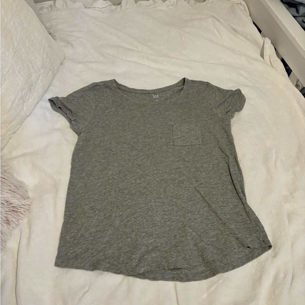 Medium grey gap t shirt with pocket